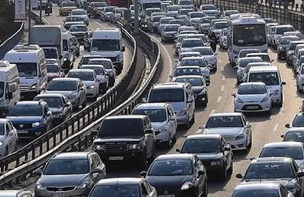 Trafik sigortasında azami prim uygulaması bir sene daha uzatıldı