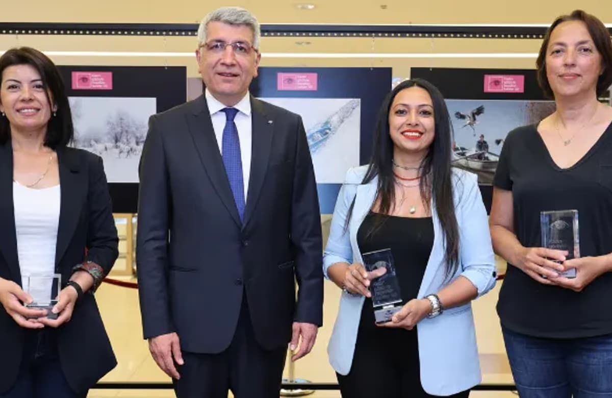 “Kadın Gözüyle Hayattan Kareler” fotoğraf sergisi fotoğraf severlerle buluşuyor