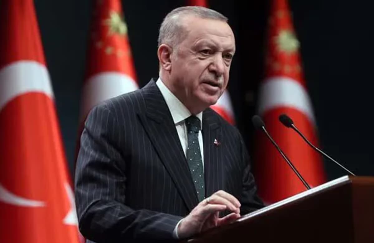 Kısmi kapanma 14 Nisan itibarıyla başladı, gündemde yeni yasaklar var