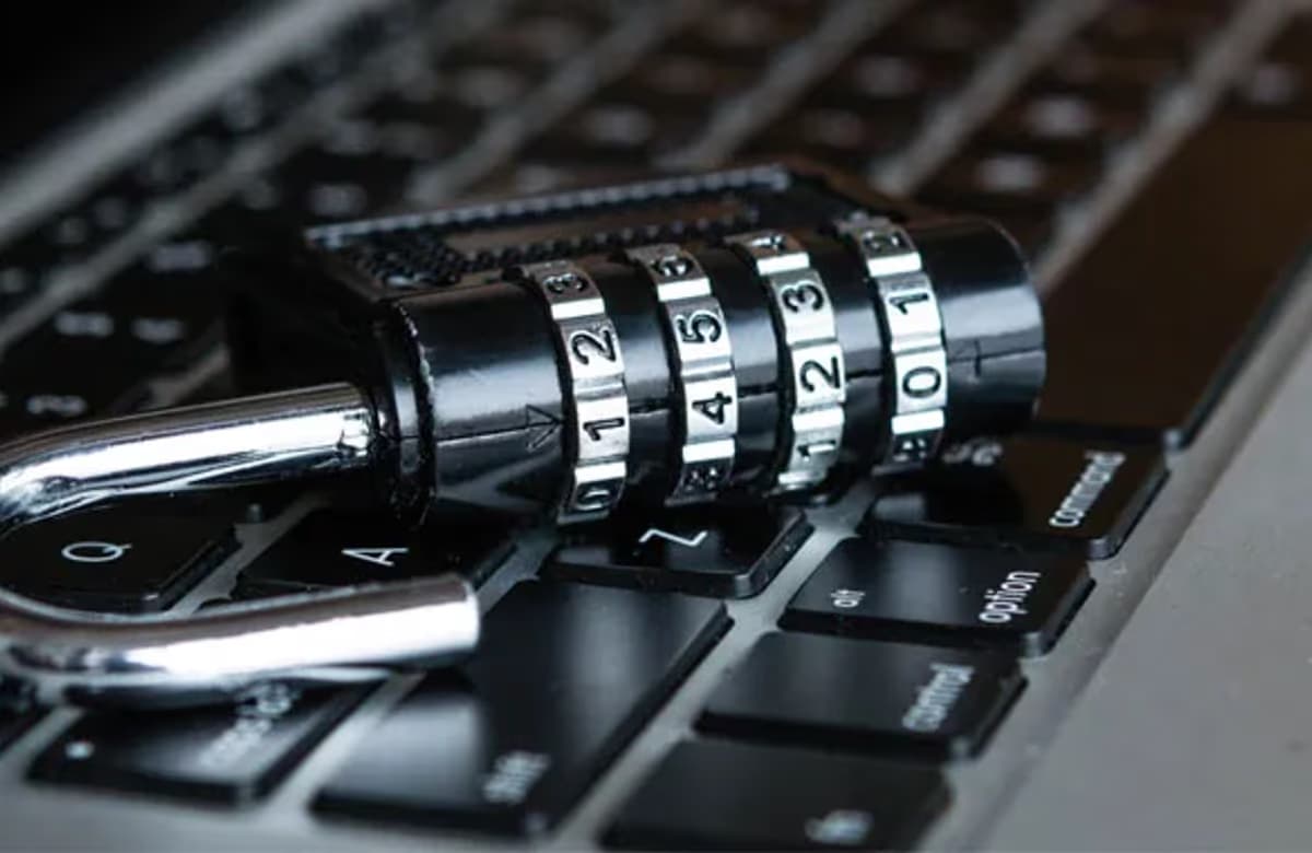Uzaktan çalışma uygulamaları şirketlerin siber risklerini artırdı