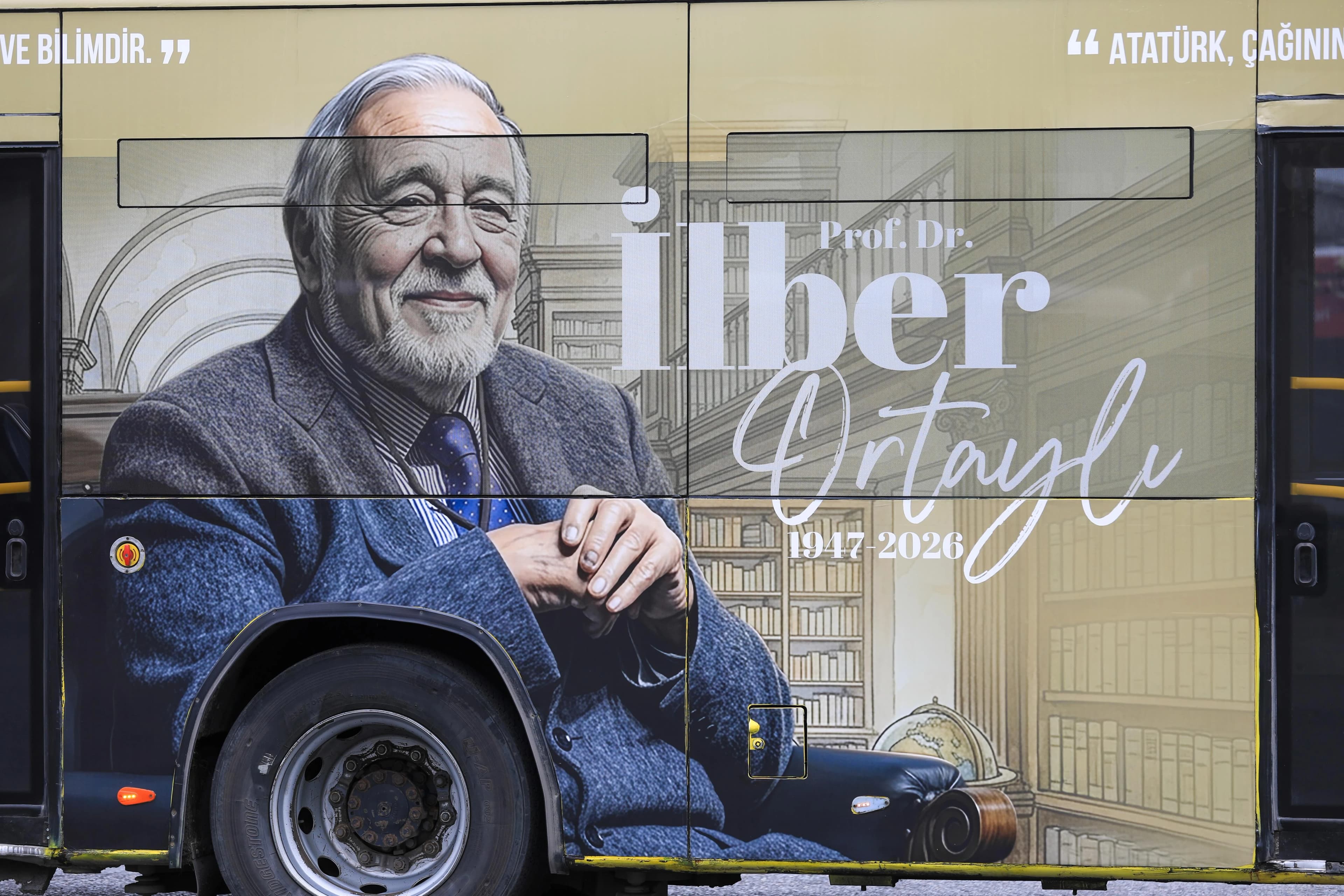 SPECIAL RESPECT BUS FROM IETT FOR İLBER ORTAYLI - 9