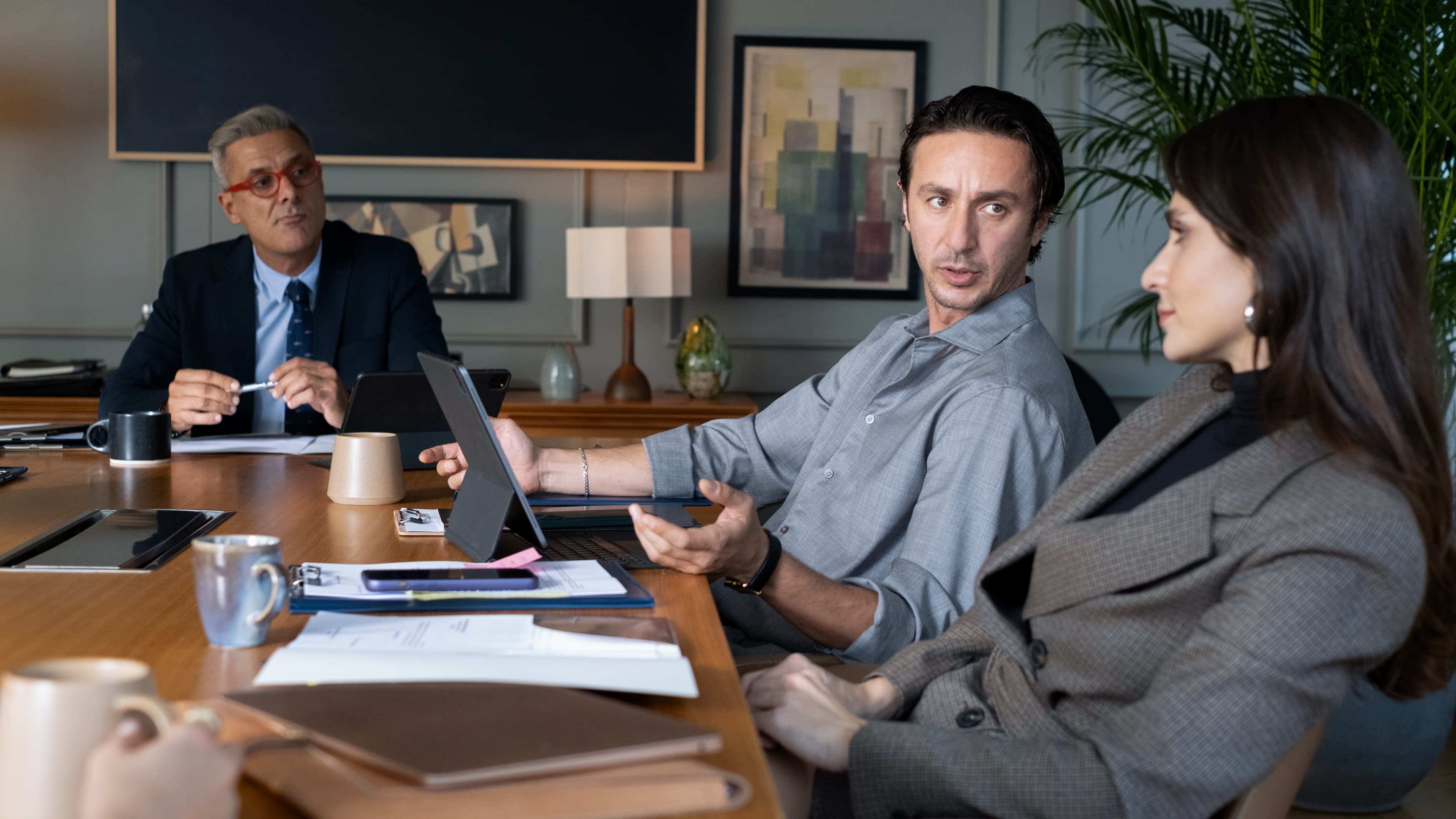 NETFLIX, 3. SEZONUYLA GERİ DÖNEN KİMLER GELDİ KİMLER GEÇTİ’NİN RESMİ TANITIM FRAGMANINI PAYLAŞTI - 4