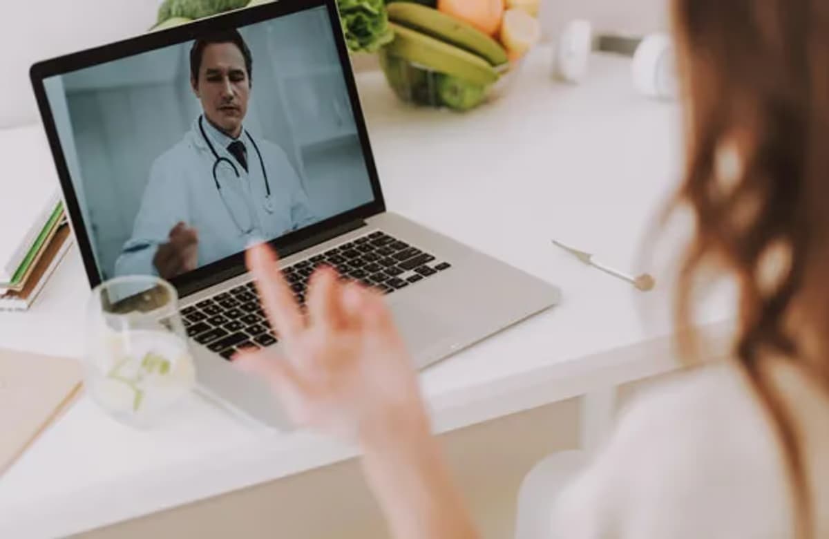 Demir Sağlık’tan 7/24 online doktor danışmanlığı
