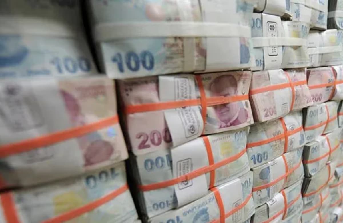 BES’te fon büyüklüğü 100 milyar liraya dayandı