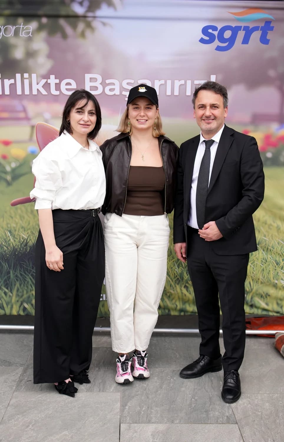BENGİSU AVCI’YA YAZICI SİGORTA VE SGRT ONLINE SİGORTA’DAN ARAÇ DESTEĞİ - 5