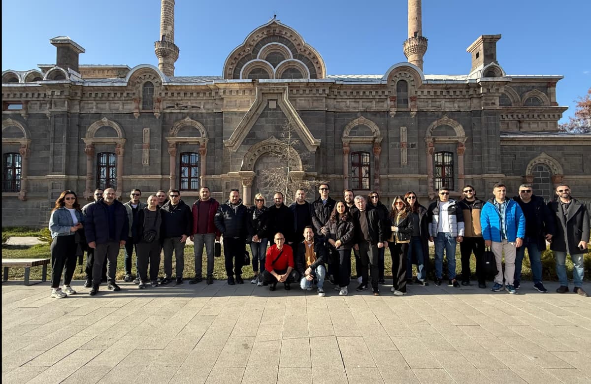HDI Sigorta “Güçlü Kahraman” acentelerini Kars’ta ağırladı