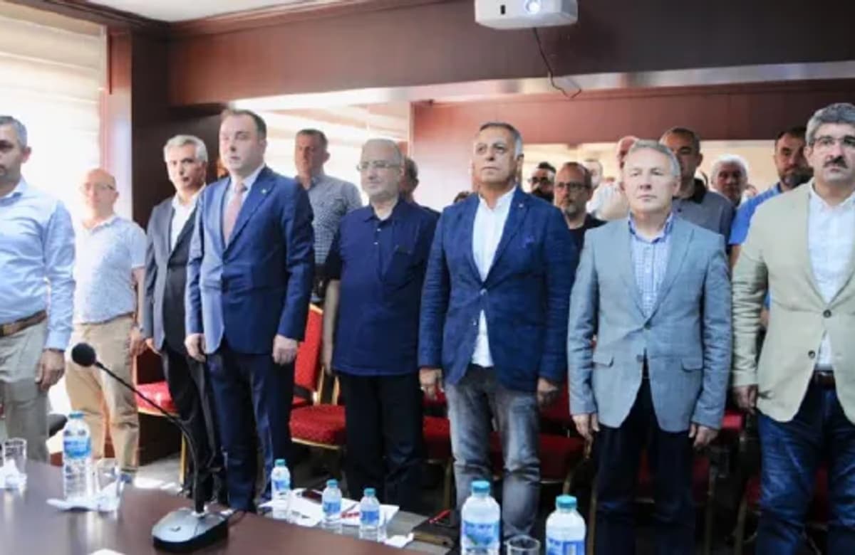 SAİK Yönetimi Artvin’deki bölgesel toplantıya katıldı