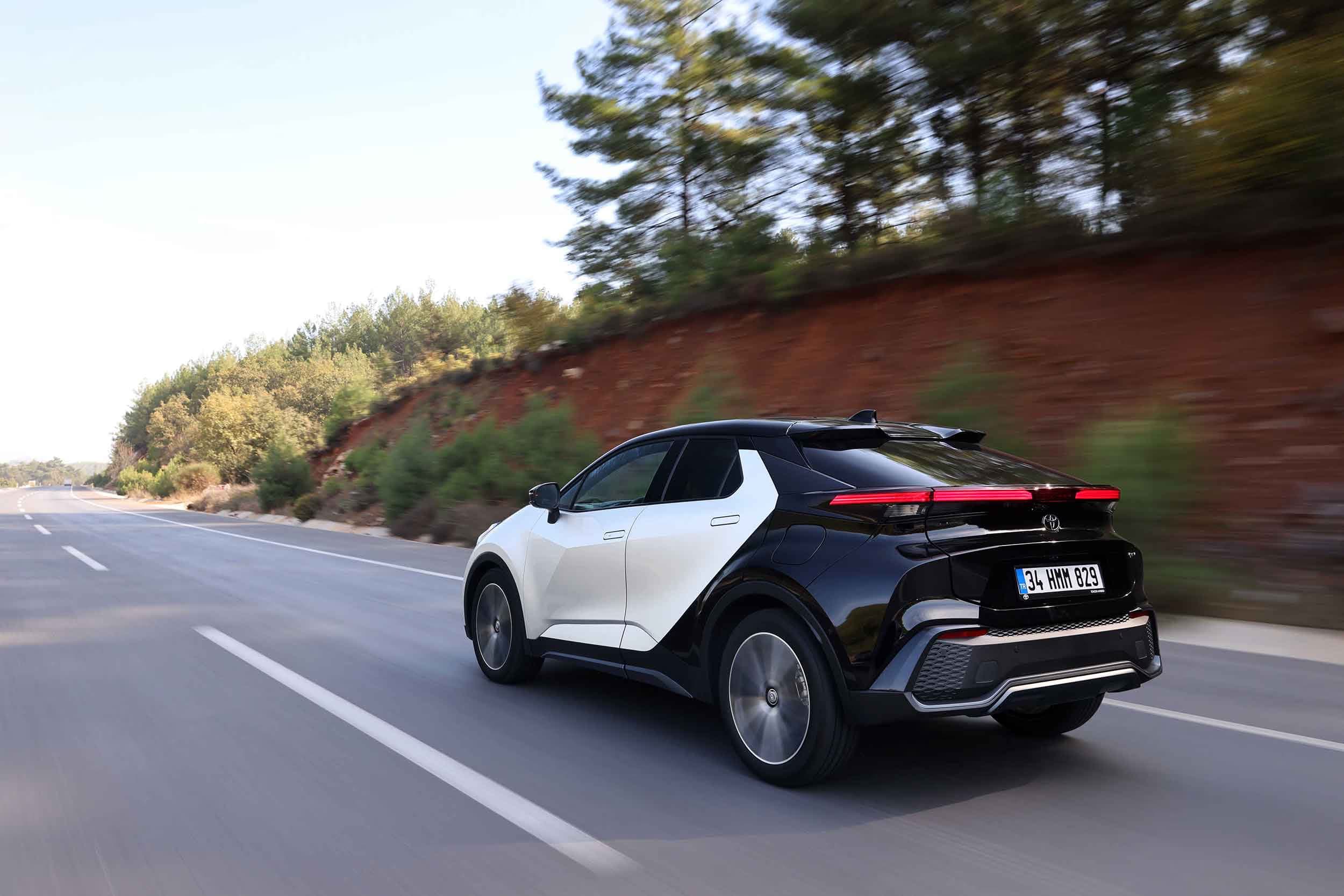 Toyota C-HR si è lasciata alle spalle 10 anni di lavoro che hanno fatto la differenza nel mondo automobilistico - 1