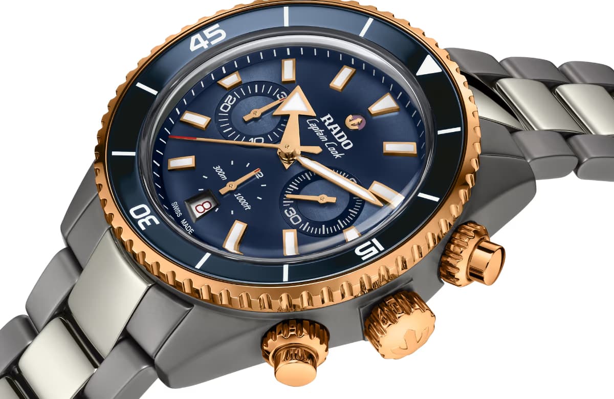 Rado Captain Cook Chronograph’ta zamanın rengi koyu mavi