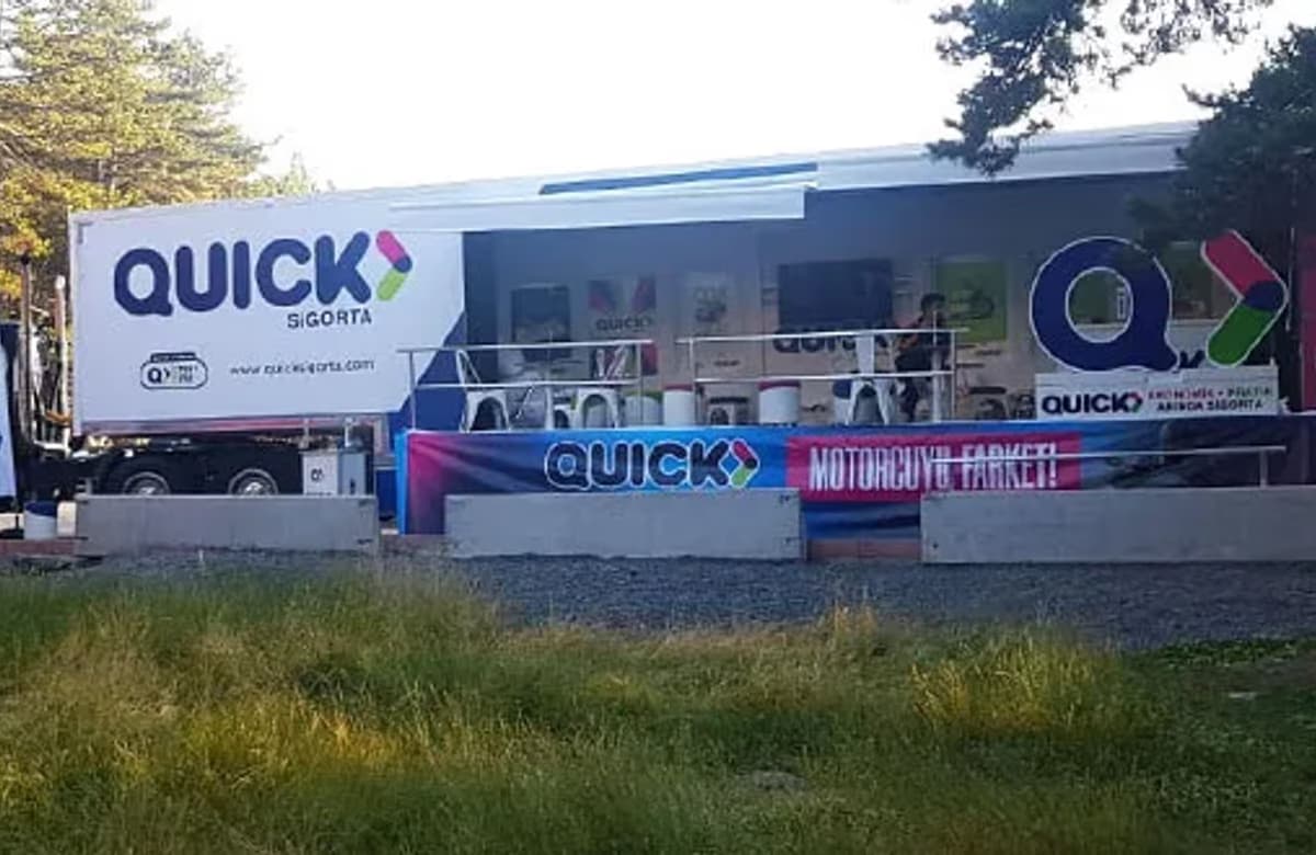Quick Sigorta’nın tırı Q Truck yollara çıktı