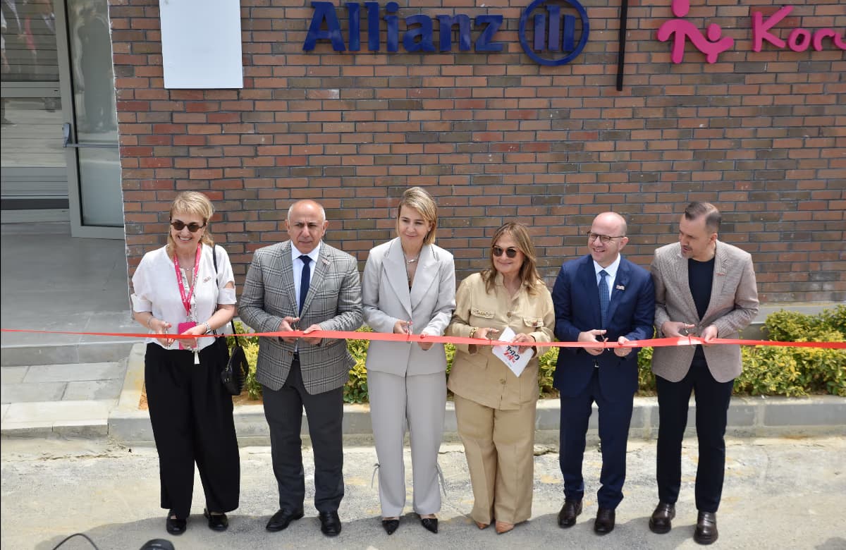 Allianz’ın 3 milyon euro’ya varan desteğiyle Koruncukköy Bolluca’da inşa edilen kız öğrenci yurdu kapılarını açtı