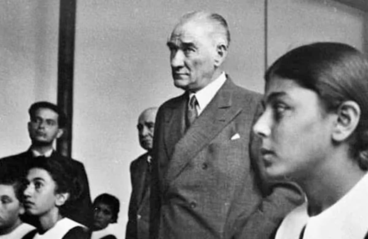 24 Kasım Öğretmenler Günü Kutlu Olsun