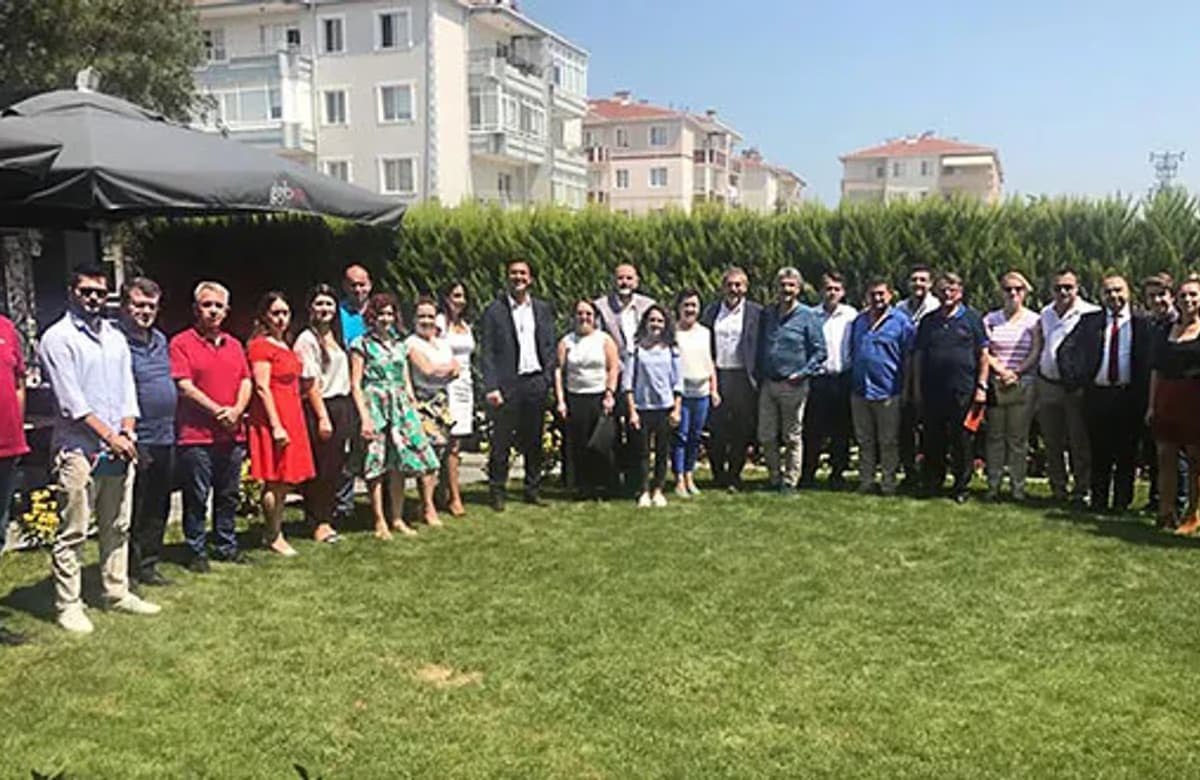 AXA Sigorta acenteleriyle il toplantılarına devam ediyor