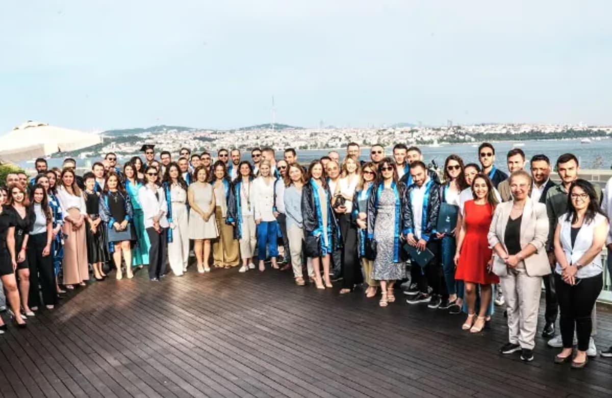 AXA Türkiye geleceğin sigortacılarını yetiştirmeye devam ediyor