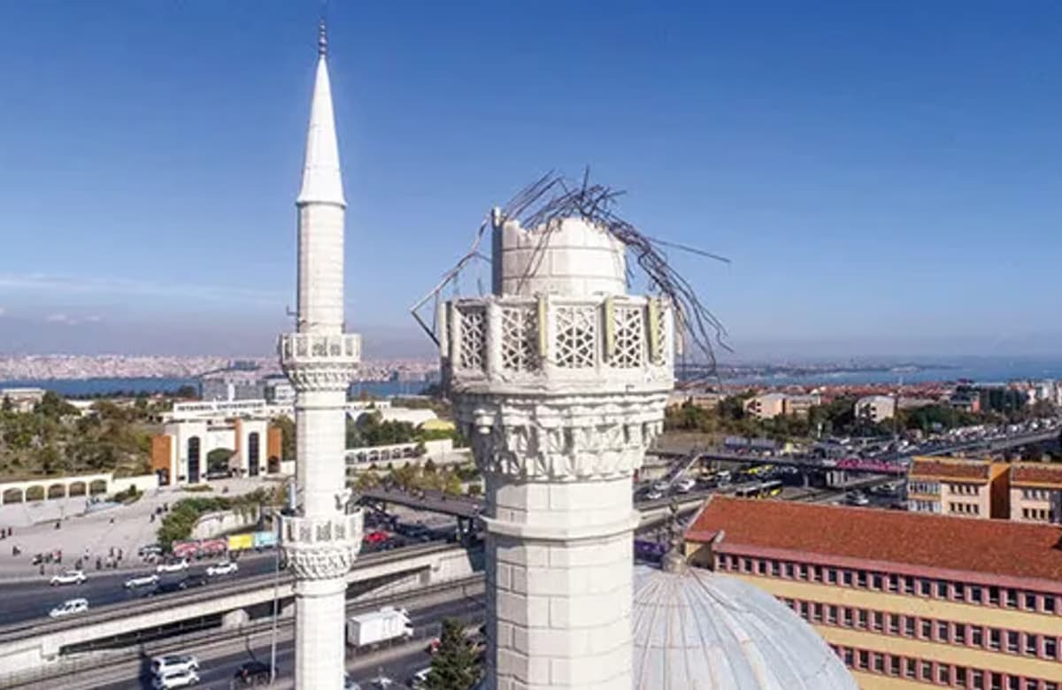 5.8 büyüklüğündeki İstanbul depreminden sonra 10 binden fazla hasar ihbarı yapıldı