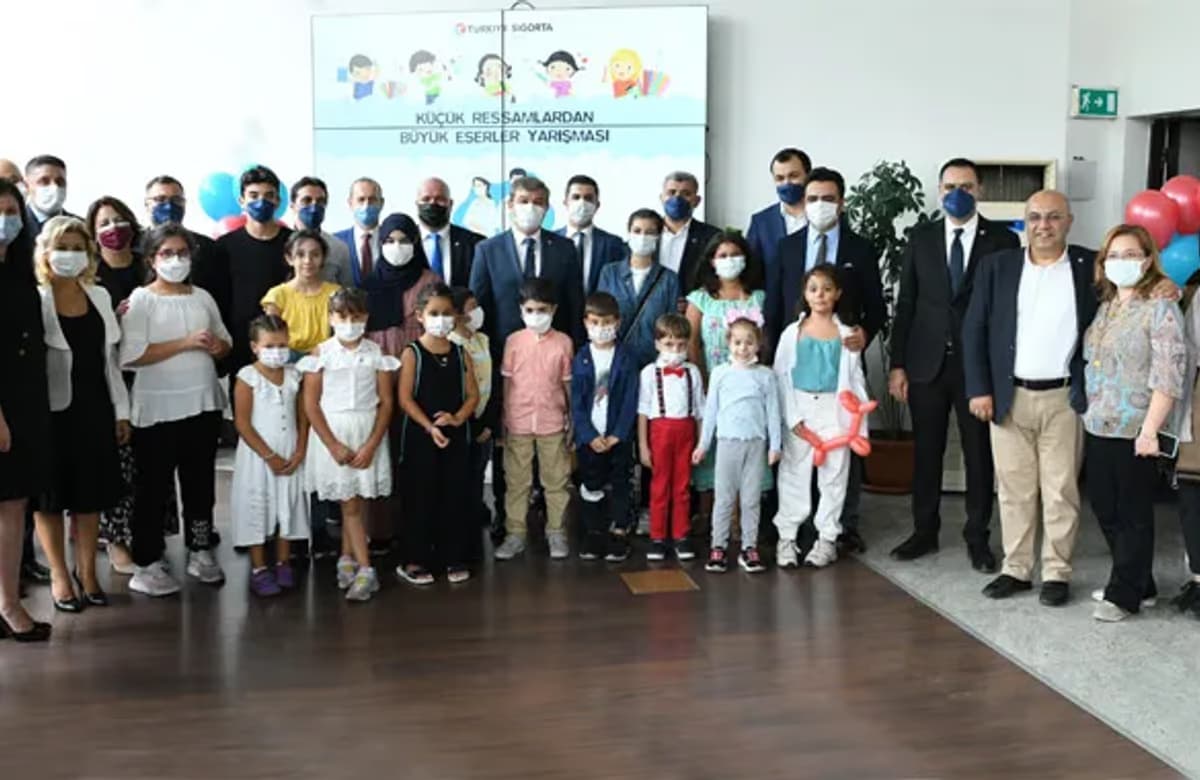 ‘Küçük Ressamlardan Büyük Eserler’ resim yarışmasının kazananları belli oldu