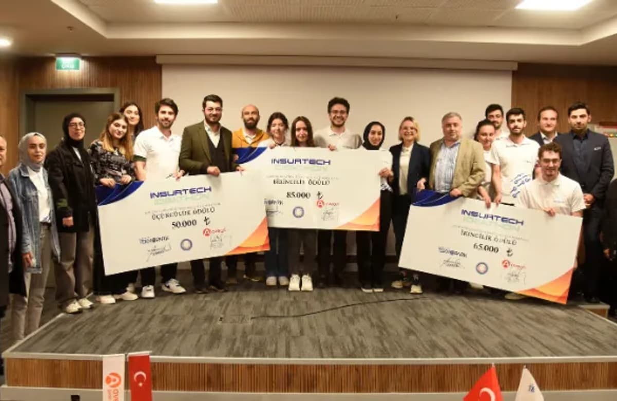 Geleceğin sigorta teknolojileri Aveon Global iş birliğinde Medeniyet Üniversitesi’nde buluştu