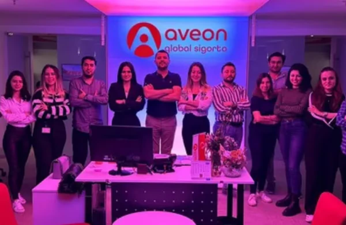 Aveon Global Sigorta gençlerin yanında olmaya devam ediyor