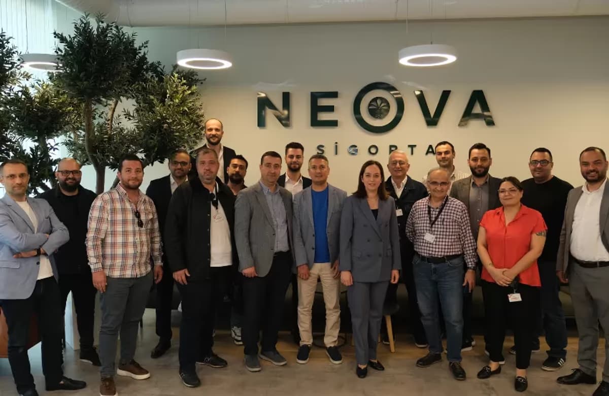 Neova Sigorta NeoVizyon Buluşmaları ile acenteleriyle bir araya geldi