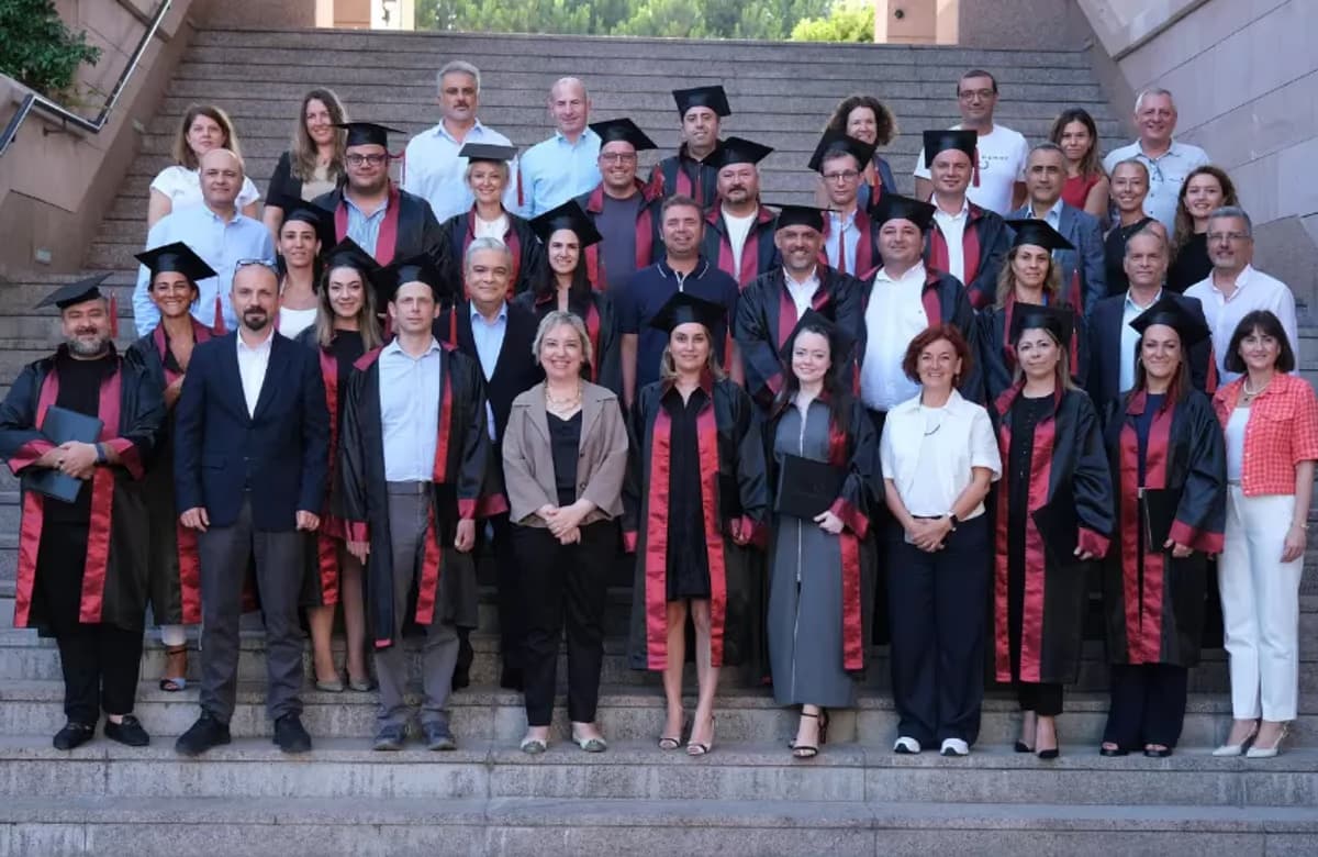Anadolu Sigorta liderleri Koç Üniversitesi Yönetici Geliştirme Programı’ndan mezun oldu