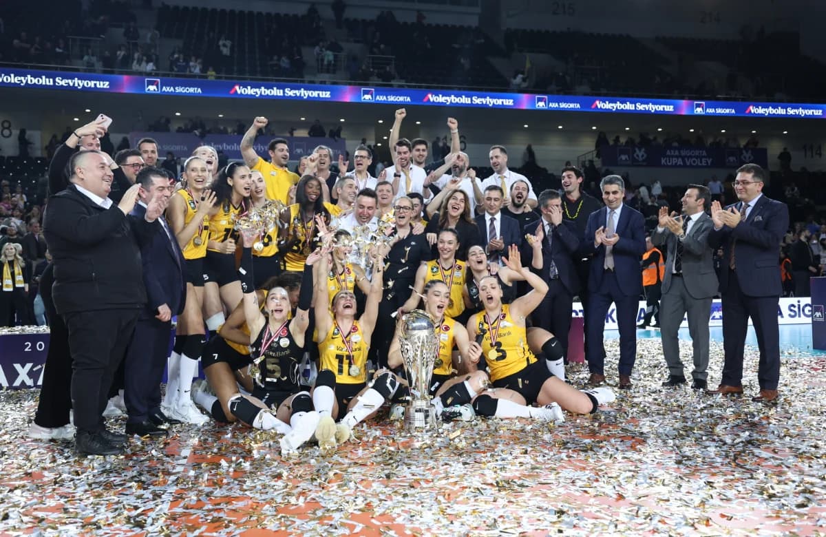 AXA Sigorta Kupa Voley Kadınlar 2026 Şampiyonu Vakıfbank