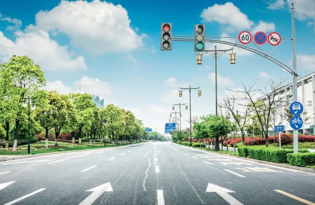 Koronavirüs hayatla beraber trafik kazalarını da durdurdu