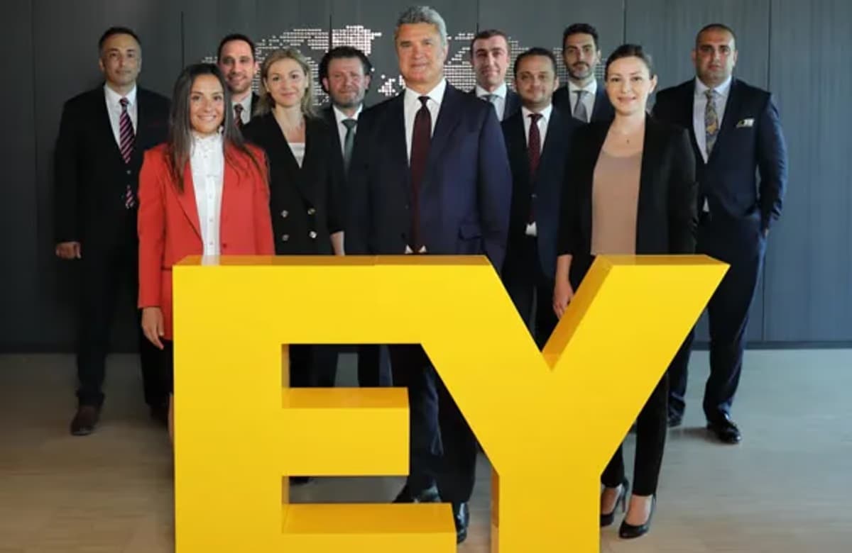 EY Türkiye’nin yönetim kadrosuna 2 ortak ve 8 yardımcı ortak katıldı
