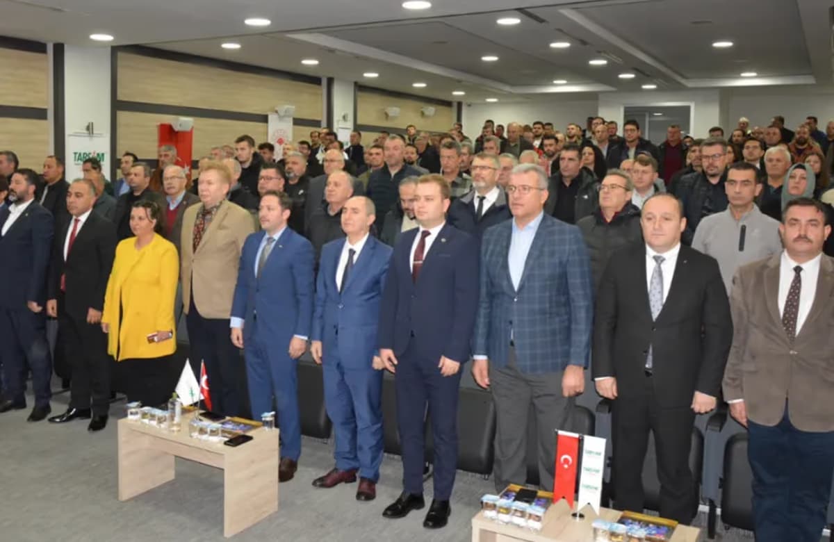 Biga’da Tarım Sigortaları Bilgilendirme Toplantısı ve Temsili Hasar Ödeme Çek Töreni düzenlendi
