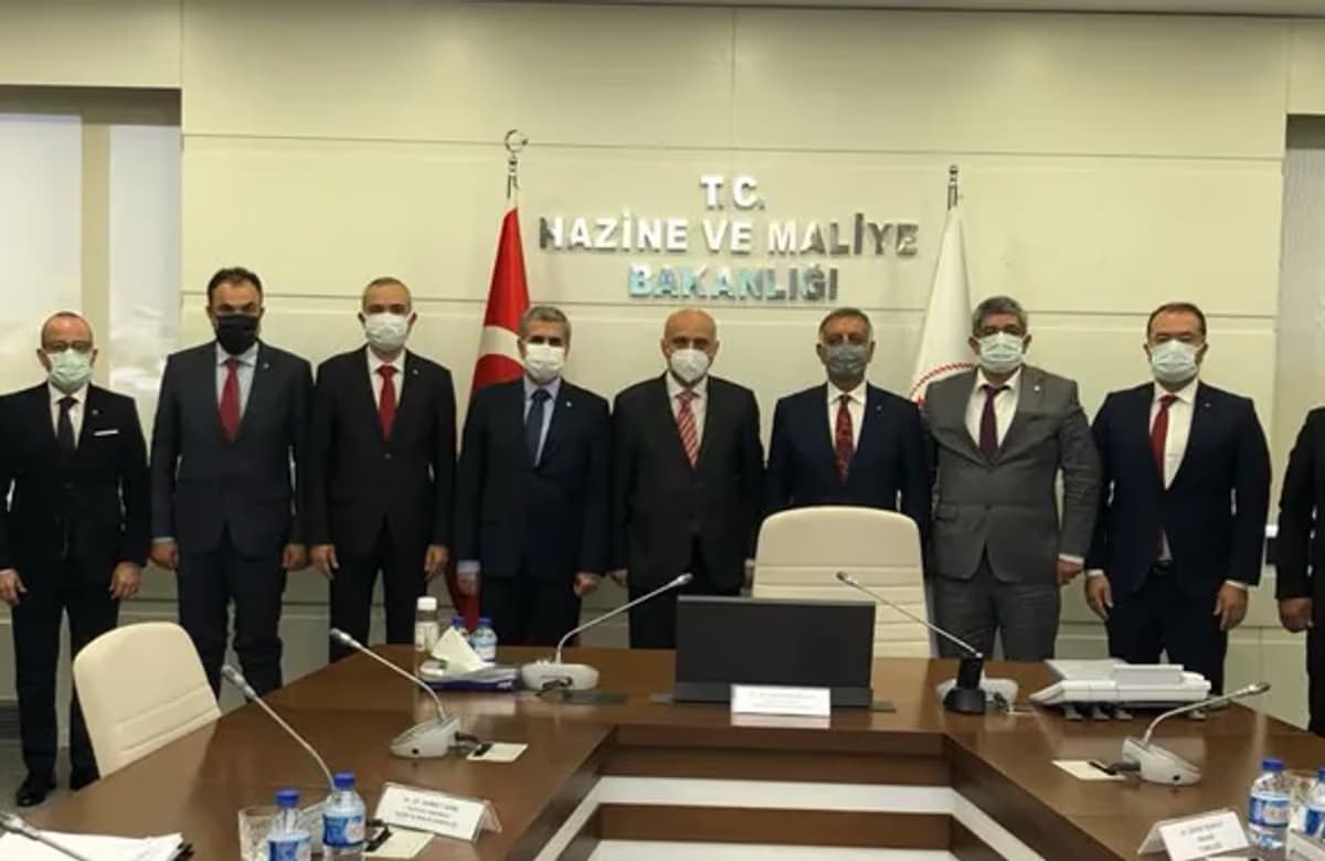 TOBB SAİK yönetimi mesafeli sözleşmeler yönetmeliğini Ankara’da görüştü