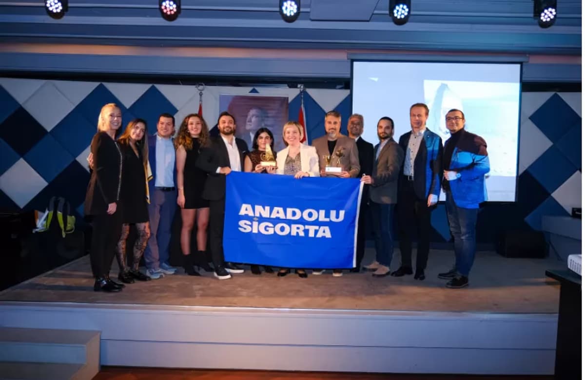 Anadolu Sigorta yelken takımından çifte başarı