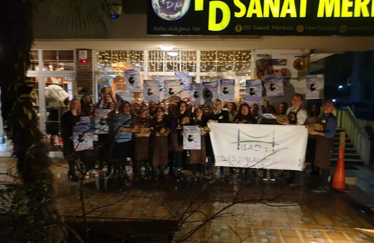 İSAD ve KASIDER bu sefer sanat için buluştu