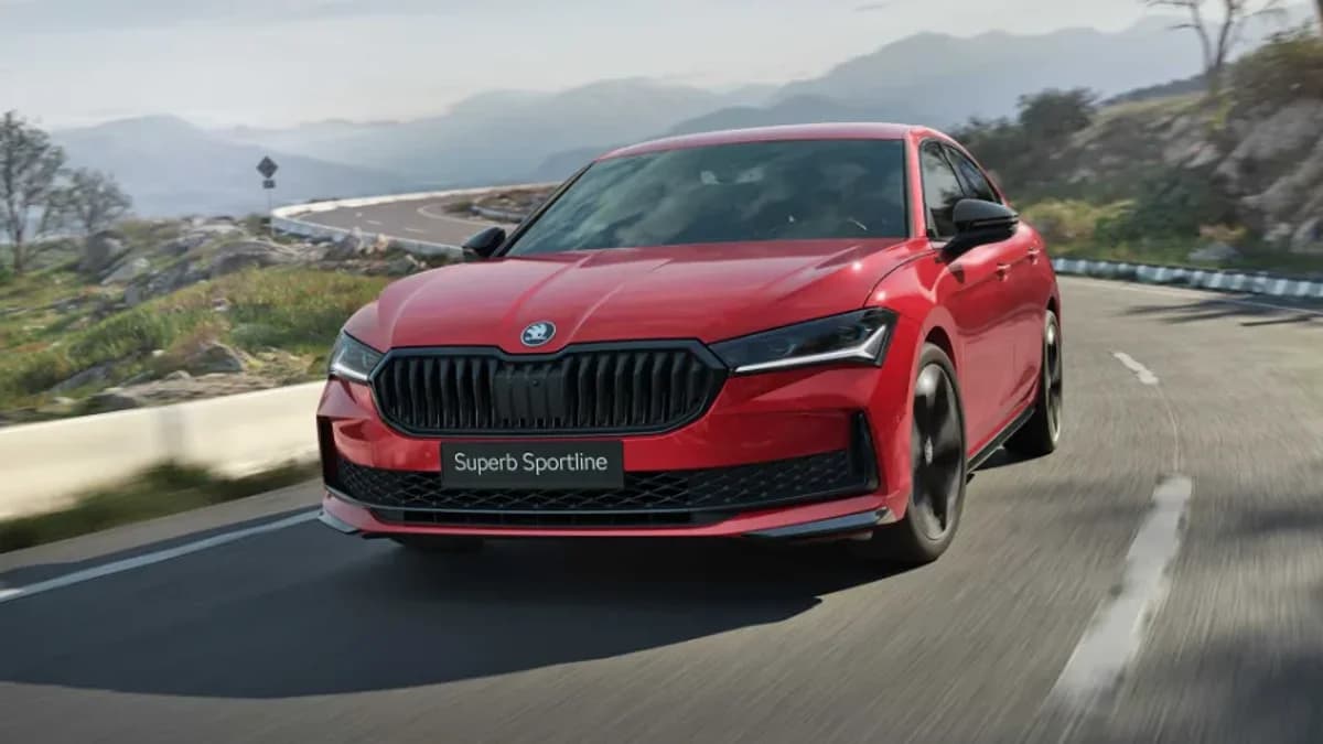 Il superbo Sportline MHEV, il modello Škoda che unisce sportività ed efficienza, è disponibile per la vendita