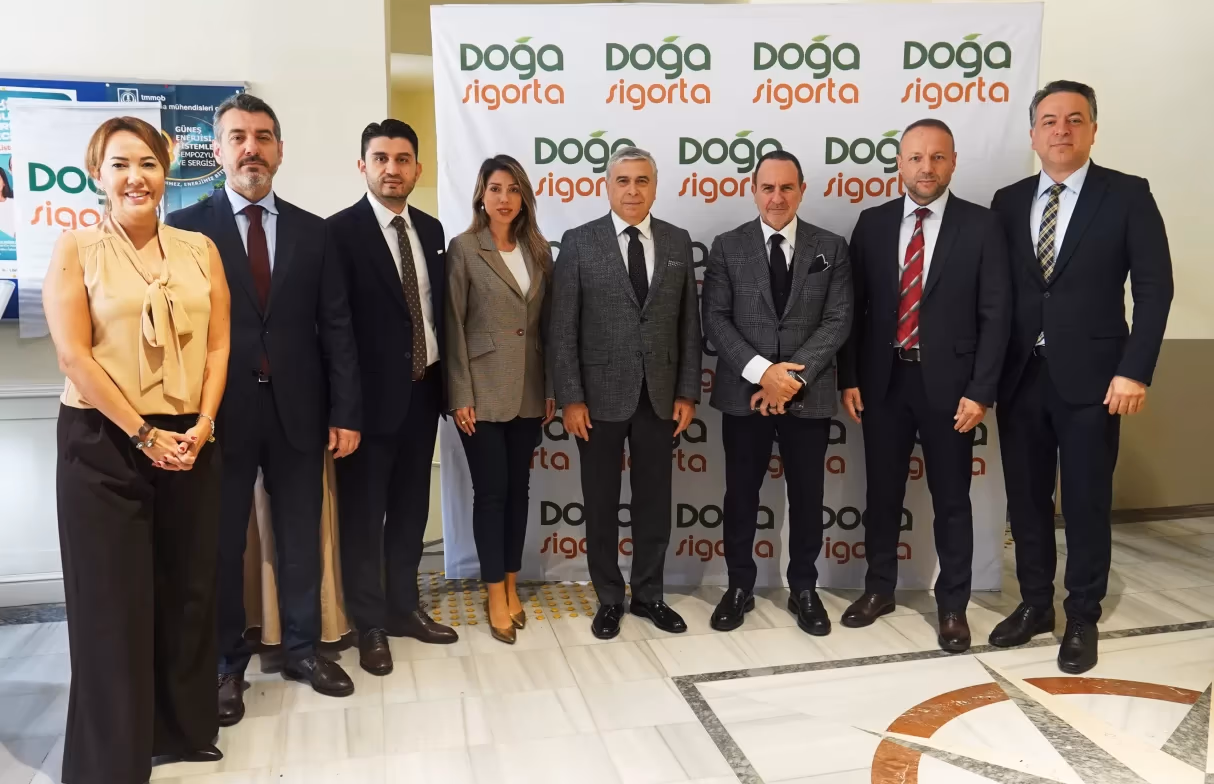 Doğa Sigorta Acente Gelişim Akademisi’nin 4. mezunları cübbelerini giydiler
