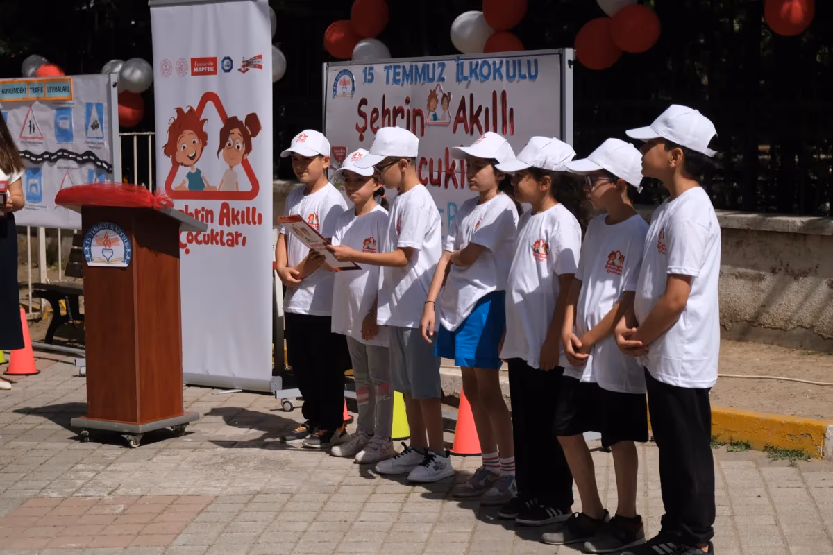 ‘Şehrin Akıllı Çocukları’ akıllı maketlerini sergiledi