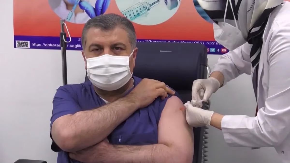 COVID-19 aşı uygulamasıyla ilgili tüm merak edilenler