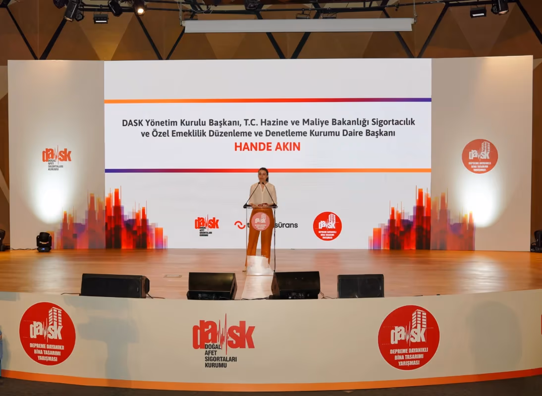 Geleceğin mühendisleri İstanbul’da yarıştı