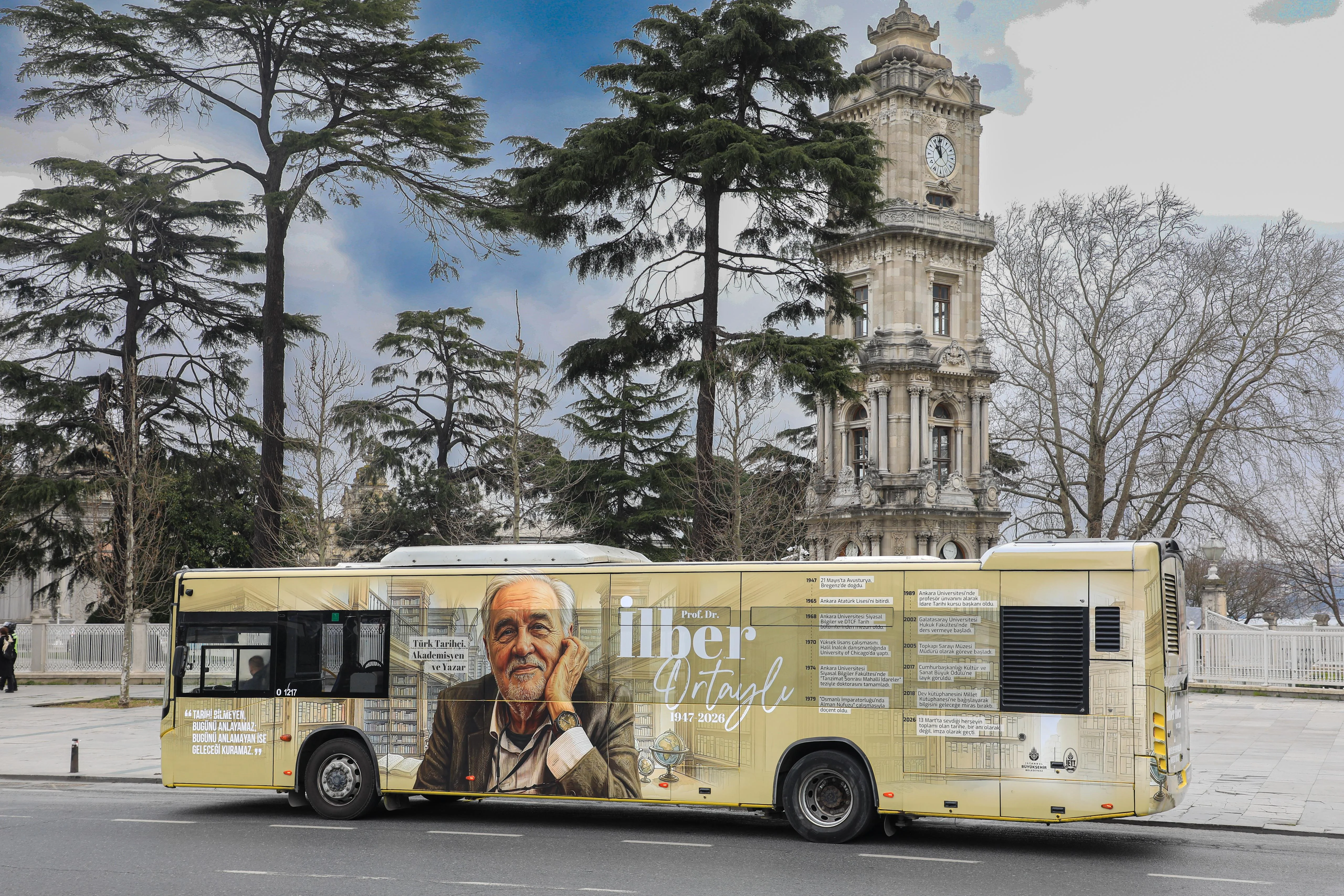 İLBER ORTAYLI İÇİN İETT’DEN ÖZEL SAYGI OTOBÜSÜ - 11