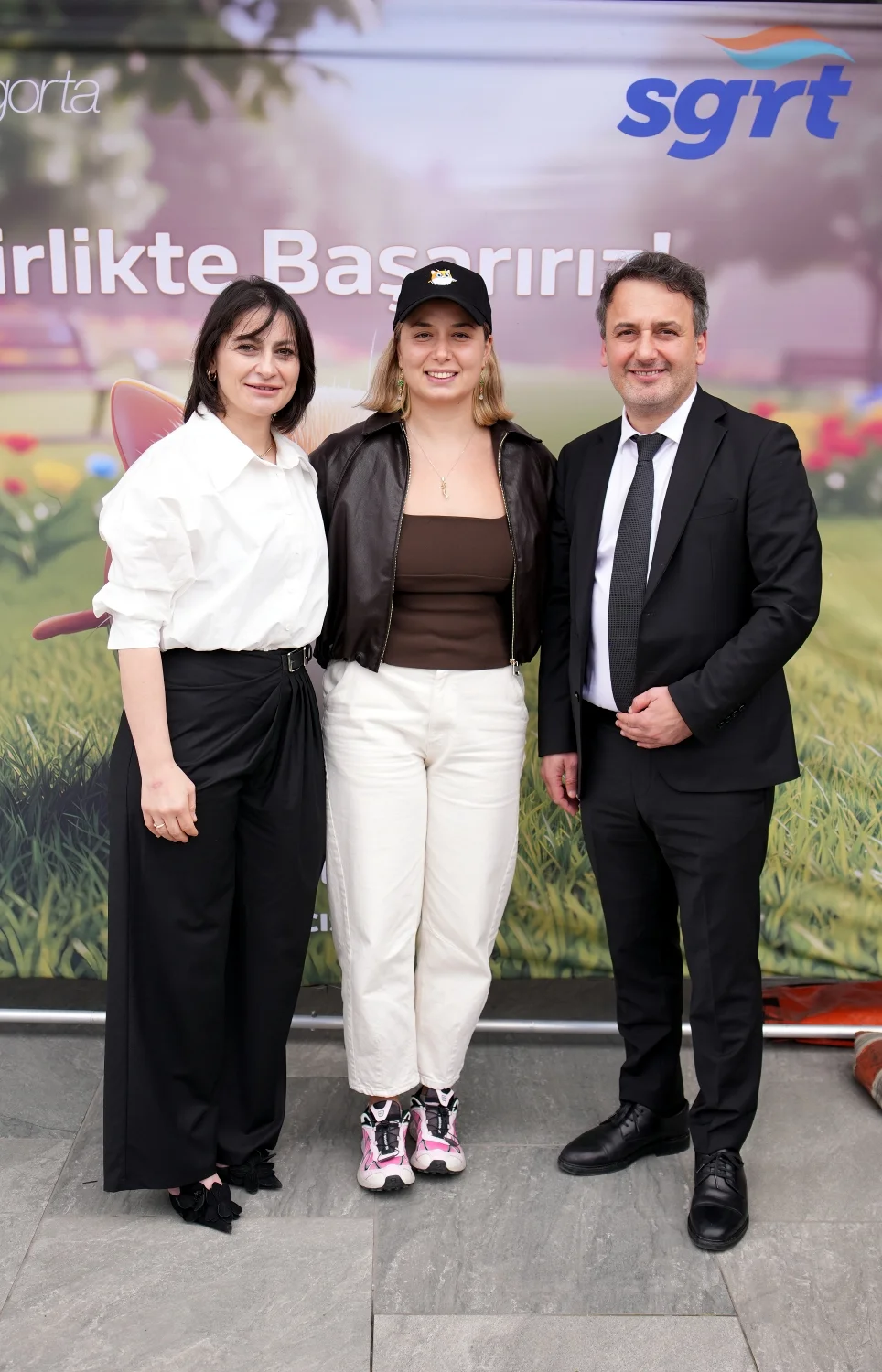 BENGİSU AVCI’YA YAZICI SİGORTA VE SGRT ONLINE SİGORTA’DAN ARAÇ DESTEĞİ - 5