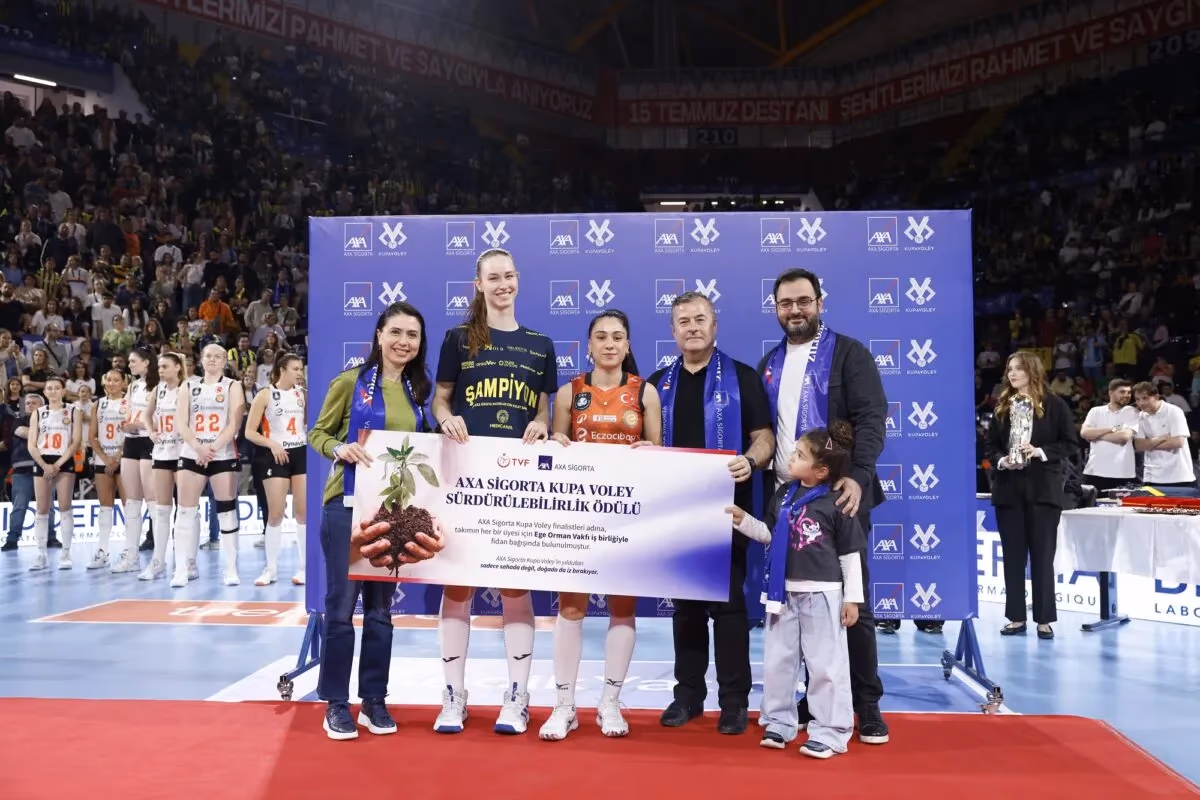 2024 – 2025 Sezonu AXA Sigorta kadınlar ve erkekler Kupa Voley şampiyonları belli oldu