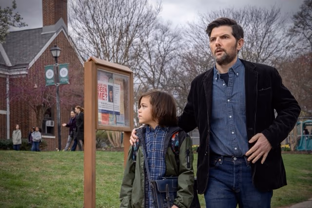 NETFLIX, BAŞROLLERİNDE ROBERT DE NIRO,  MICHELLE MONAGHAN VE ADAM SCOTT’A YER VEREN  FISILTI ADAM’IN YENİ FRAGMANINI PAYLAŞTI - 4