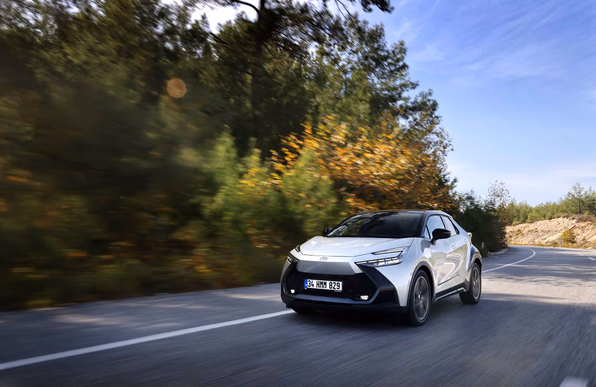 Toyota C-HR Hybrid İlk 6 Ayda SUV Segmentinin Zirvesinde Yer Aldı
