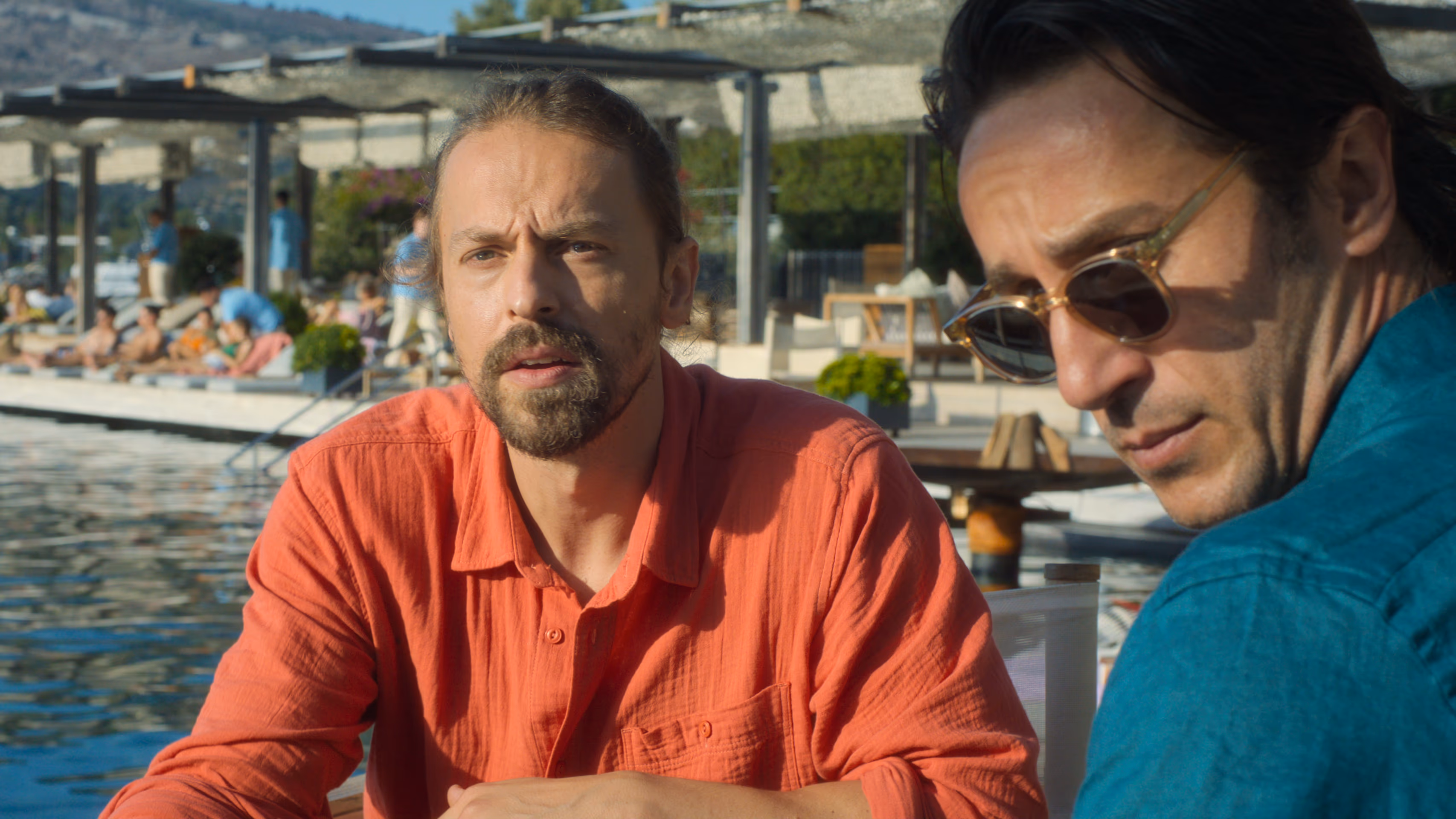 NETFLIX, 3. SEZONUYLA GERİ DÖNEN KİMLER GELDİ KİMLER GEÇTİ’NİN RESMİ TANITIM FRAGMANINI PAYLAŞTI - 5