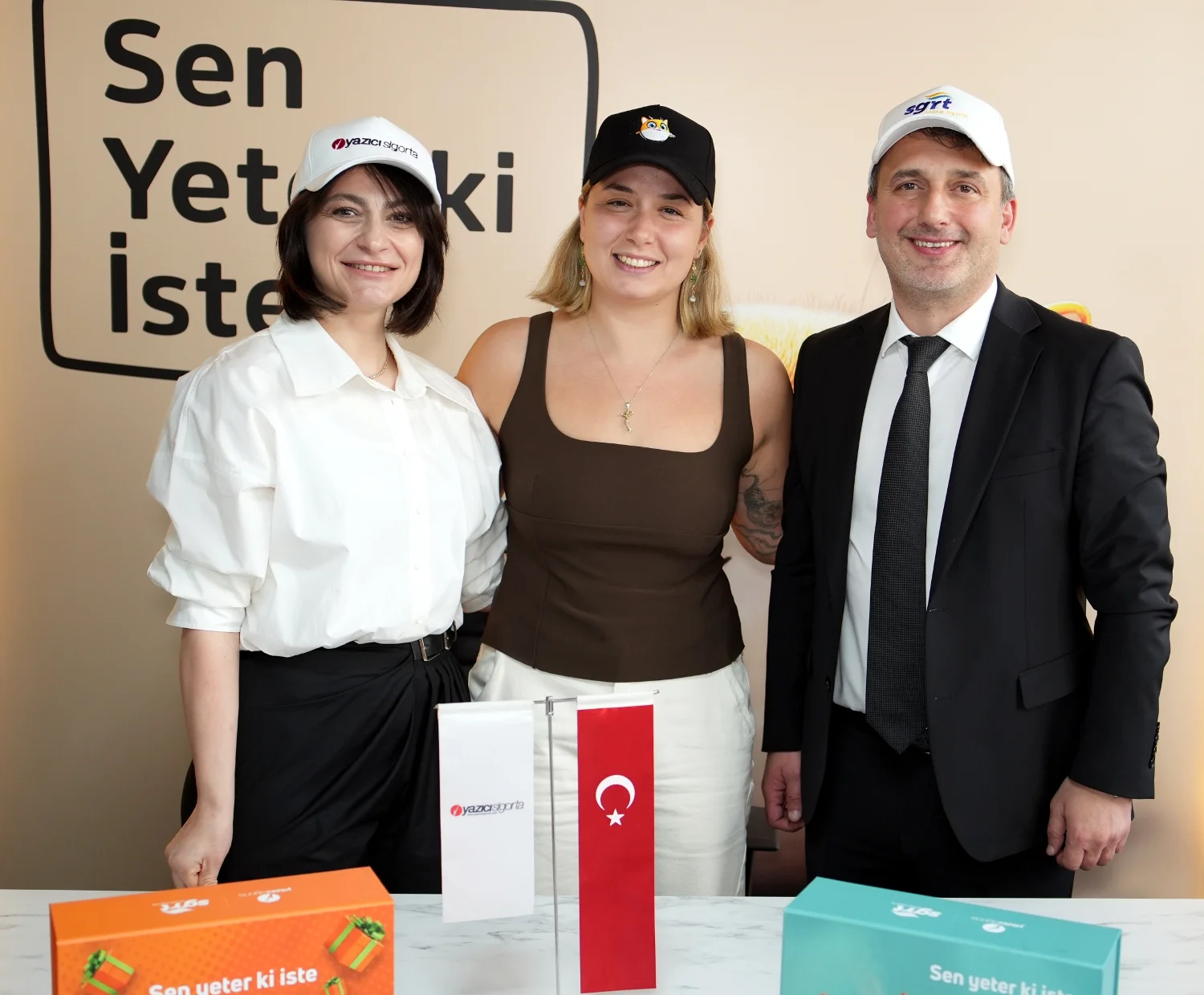 BENGİSU AVCI’YA YAZICI SİGORTA VE SGRT ONLINE SİGORTA’DAN ARAÇ DESTEĞİ - 2