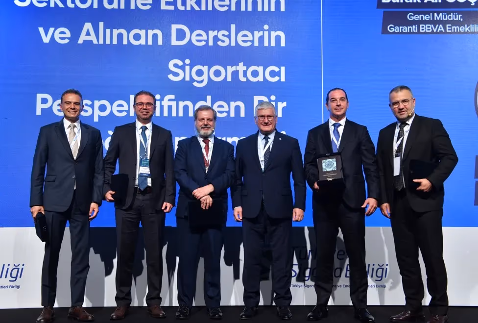 Sigorta Zirvesi’nin ikinci gününde ‘deprem’ ve ‘dayanıklı şehirler’ vurgusu